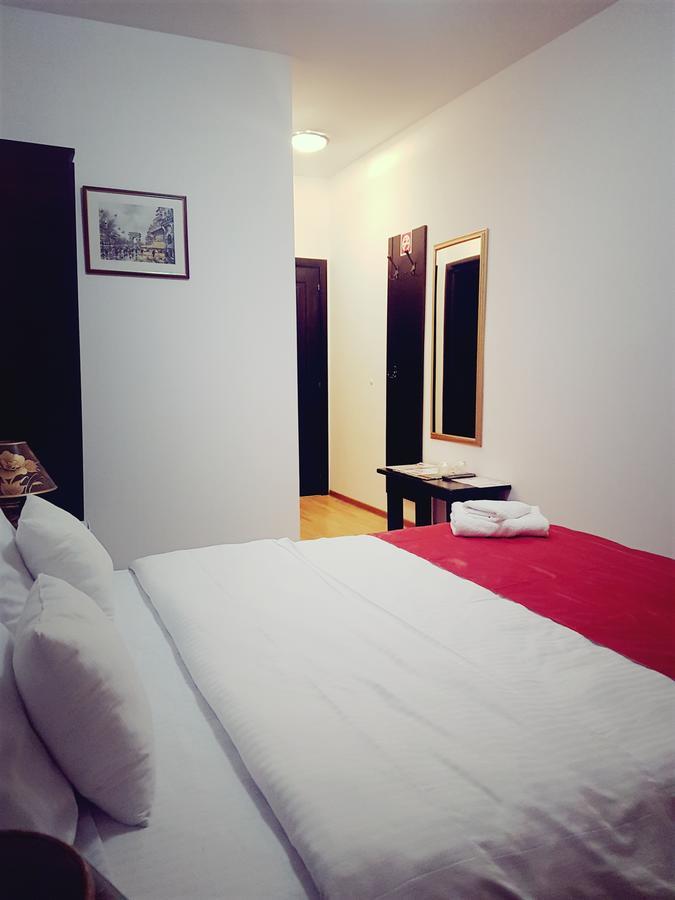 Pensiunea Byblos Piatra Neamt Ngoại thất bức ảnh